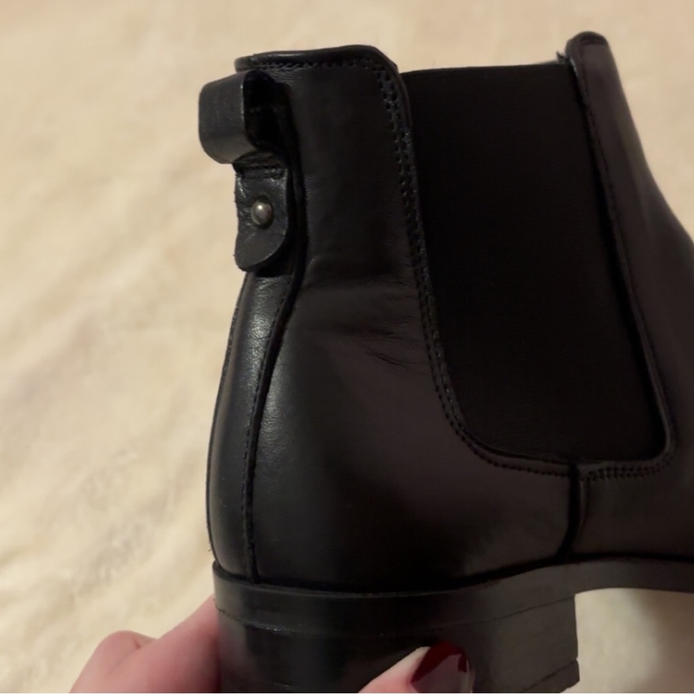 Aldo Black Chelsea Boot - Picture 7 of 11